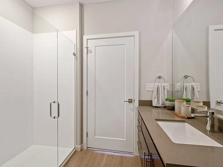 JRG Lofts — Photo 15