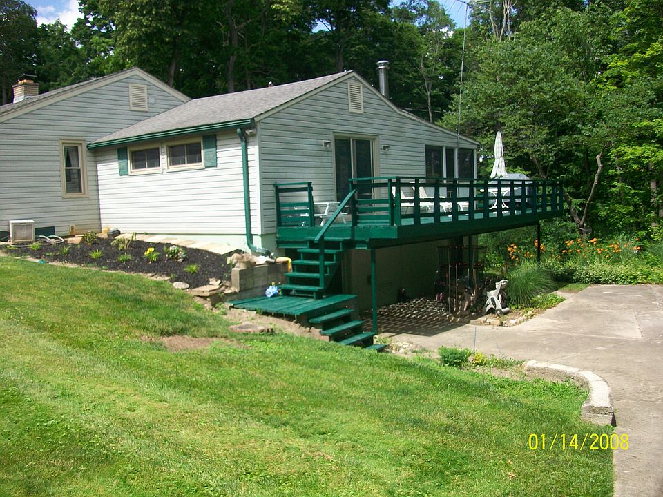 1st image of 215 Greenwood Dr