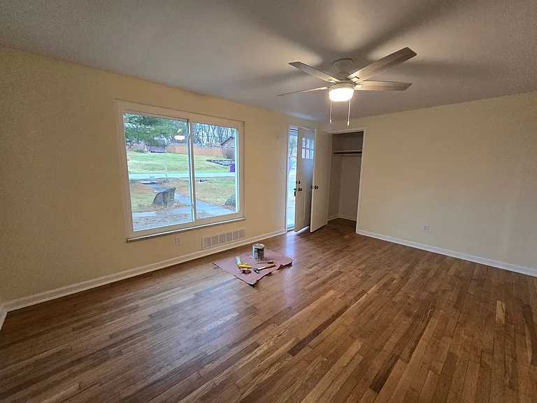 389 Beech Rd — Photo 3