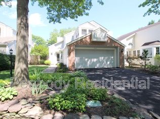7534 Cross Gate Ln, Alexandria, VA 22315