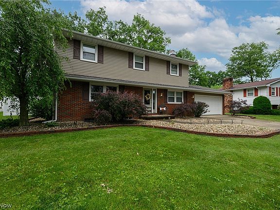 3rd image of 501 Oakdale Dr
