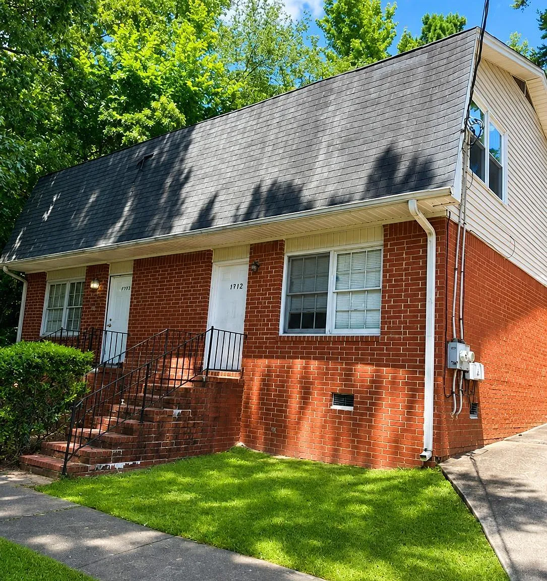 2 bed, 1.0 bath, $1,125 — Photo 1