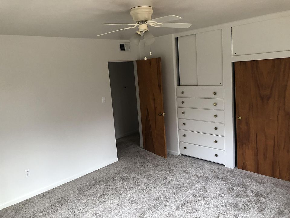 Chenot Place 30 Narcissus Dr Belleville, IL Zillow