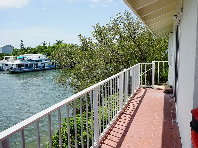 32 Hilton Haven Rd #5 — Photo 7