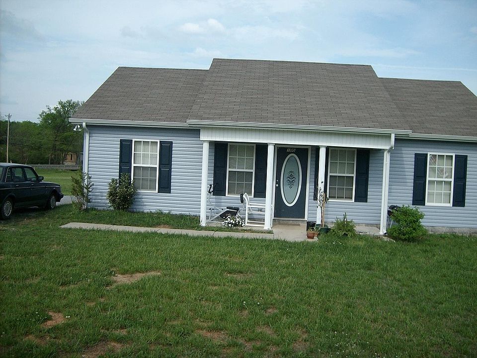1st image of 105 Fairway Green Dr