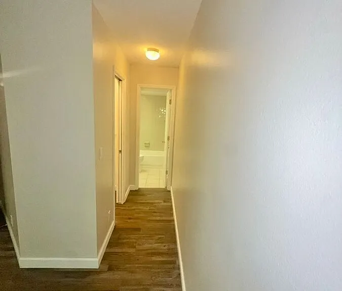 2314 S Clewis Ct #301 — Photo 46