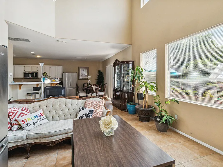 22353 Maidenhair St — Photo 5