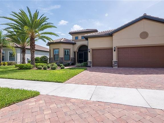 2nd image of 12876 Chadsford Cir