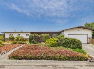 6140 Princeton Dr, Eureka, CA 95503