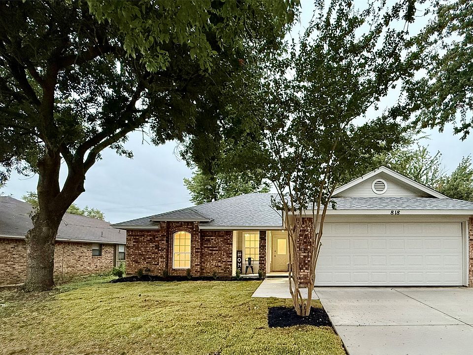 1st image of 818 Wind Brooke Dr