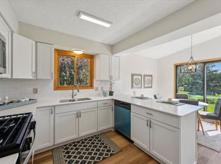 8018 Fairfield Cir, Minneapolis, MN 55444