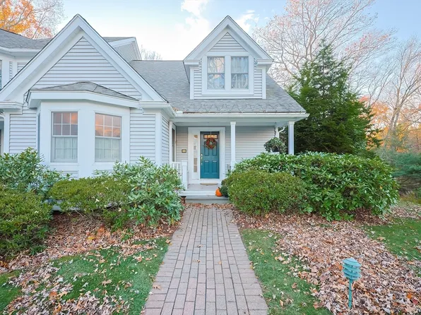 12 Highcroft Way Unit 12, Hopkinton, MA 01748