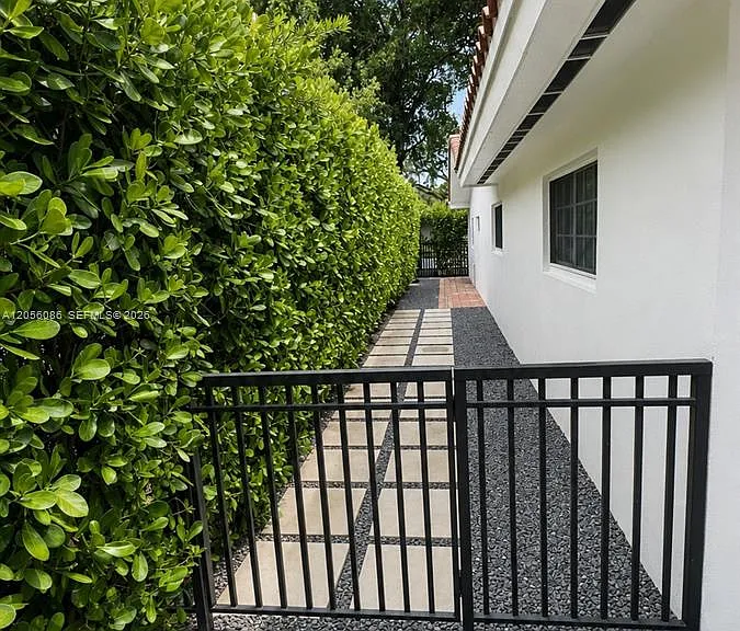 614 San Juan Drive Coral — Photo 26