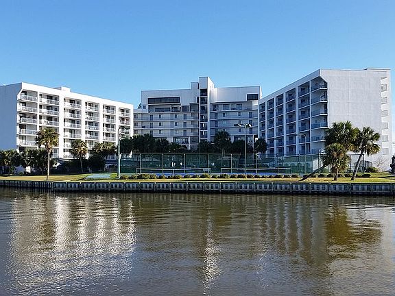 Complex view Little Lagoon