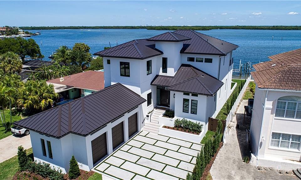 1st image of 6125 Bayou Grande Blvd NE