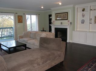 16 Skyview Ter, Clifton, NJ 07013