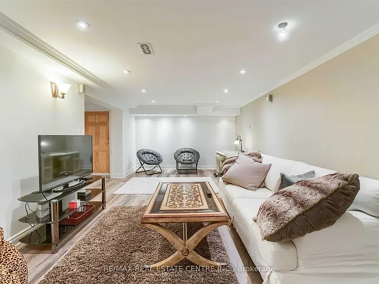 41 Clearside Pl — Photo 35