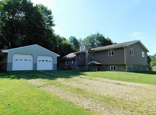 240 Huntley Rd, Bear Lake, PA 16402