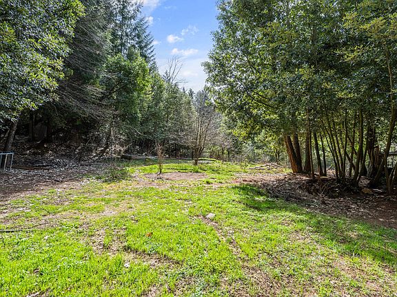 3rd image of 1259 Waldo Rd