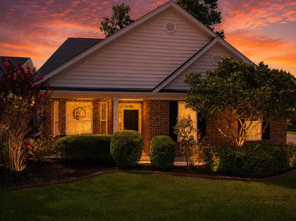 135 Brutus Ln, Summerville, SC 29485