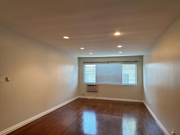 5th image of 807 N Edinburgh Ave APT 7