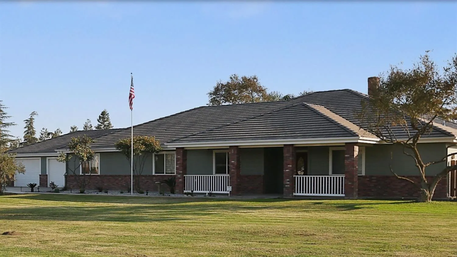 13531 Perry Dr photo 1