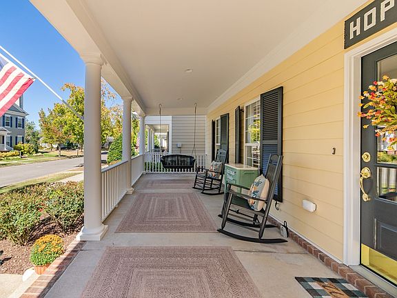 4th image of 4016 Saint Andrews Ln