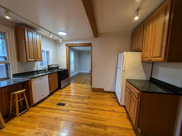 76 Meigs St #4 — Photo 18