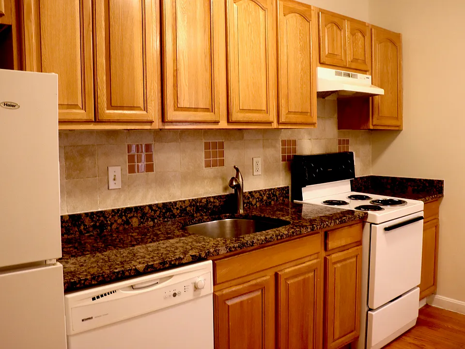 313 Huntington Ave #7B