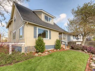 810 12th Ave, Seaside, OR 97138