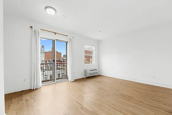 Rented by REAL New York | media 7