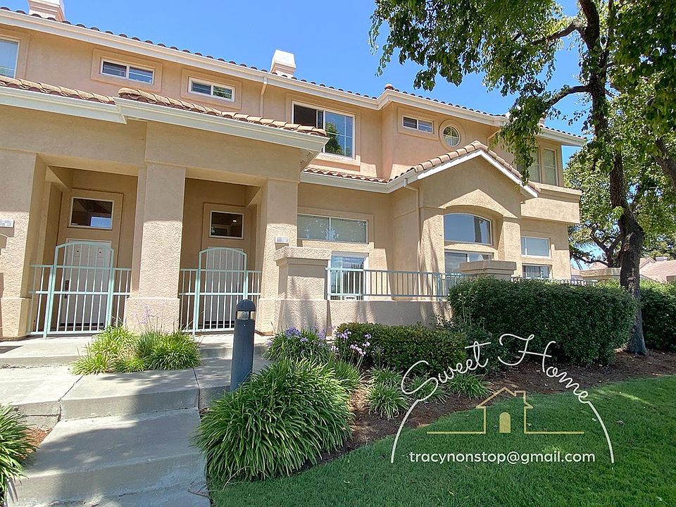 1st image of 6023 Commerce Dr #11