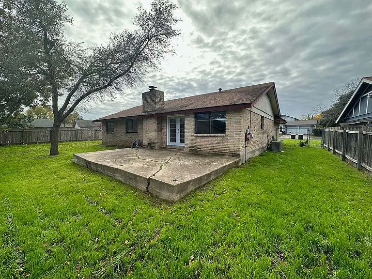 12101 Scissortail Dr — Photo 32