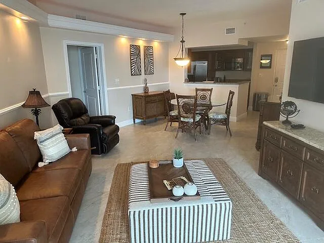 275 NW Flagler Ave #205 — Photo 8