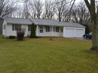 5377 Tellier Rd, Newark, NY 14513