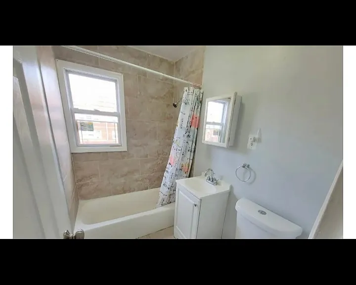 121 21st St #1A — Photo 2