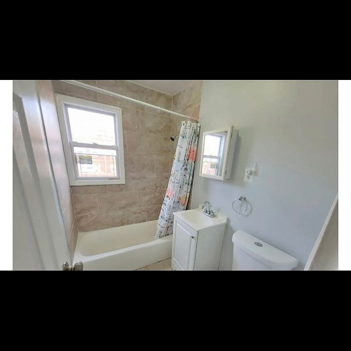 2nd image of 121 21st St #1A