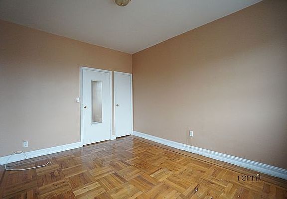 4th image of 1124 43rd St #3D