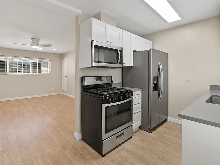 163 Covina Ave #2 — Photo 3