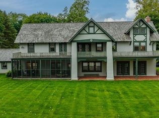 N9236 Windy Way, Mukwonago, WI 53149