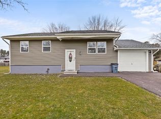 8803 Oswego Rd, Clay, NY 13041