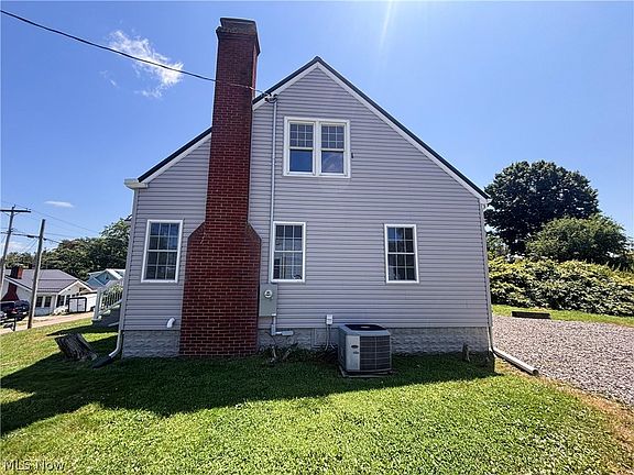 5th image of 125 Northwest St