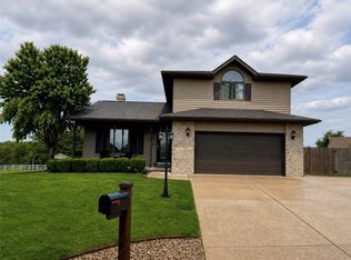 6825 Sherry Ct, Decatur, IL 62521