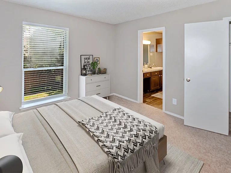 Inviting Bedroom with En-Suite Bathroom
