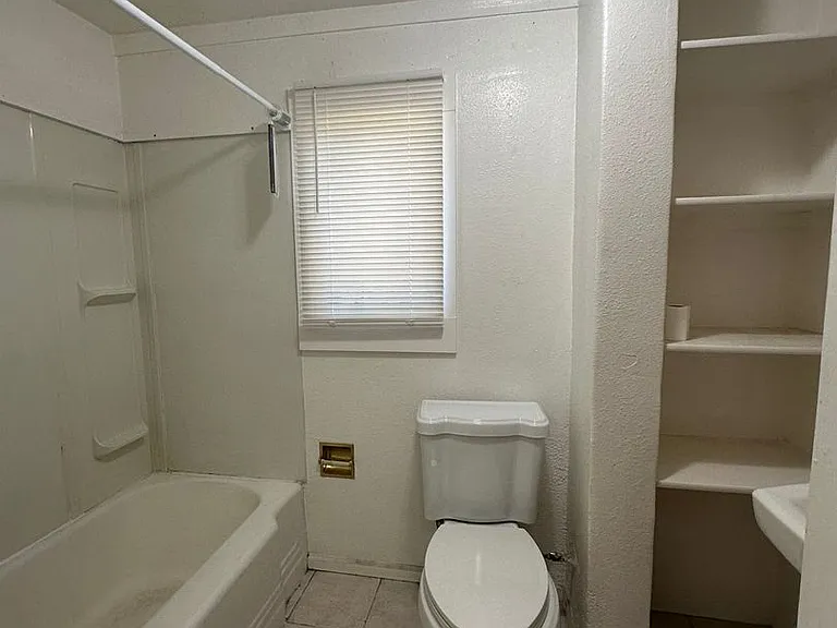 DCS2304 — Photo 16