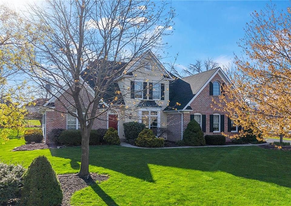 1st image of 4423 Loraine Ln