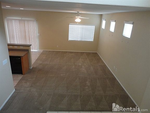 3rd image of 3749 Carisbrook Dr