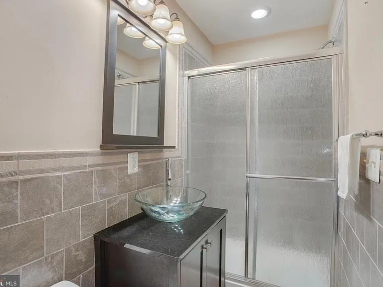217 E Lafayette Ave #B — Photo 21