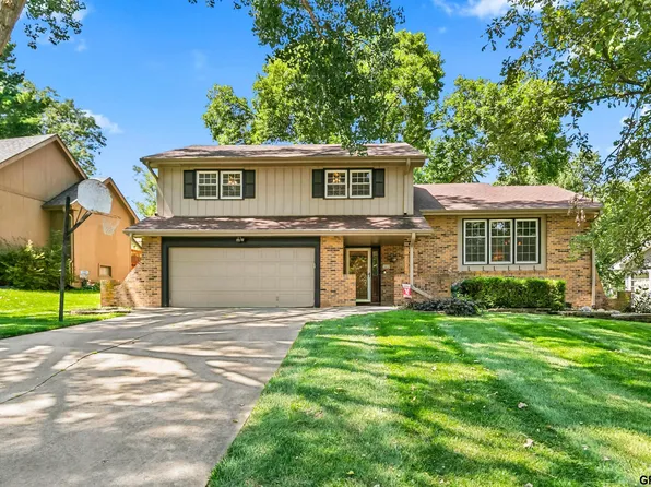 1432 S 136th St, Omaha, NE 68144