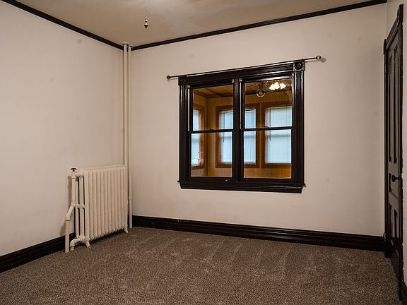 Main Level Bedroom 1